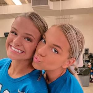 Meet your Posher, Peyton